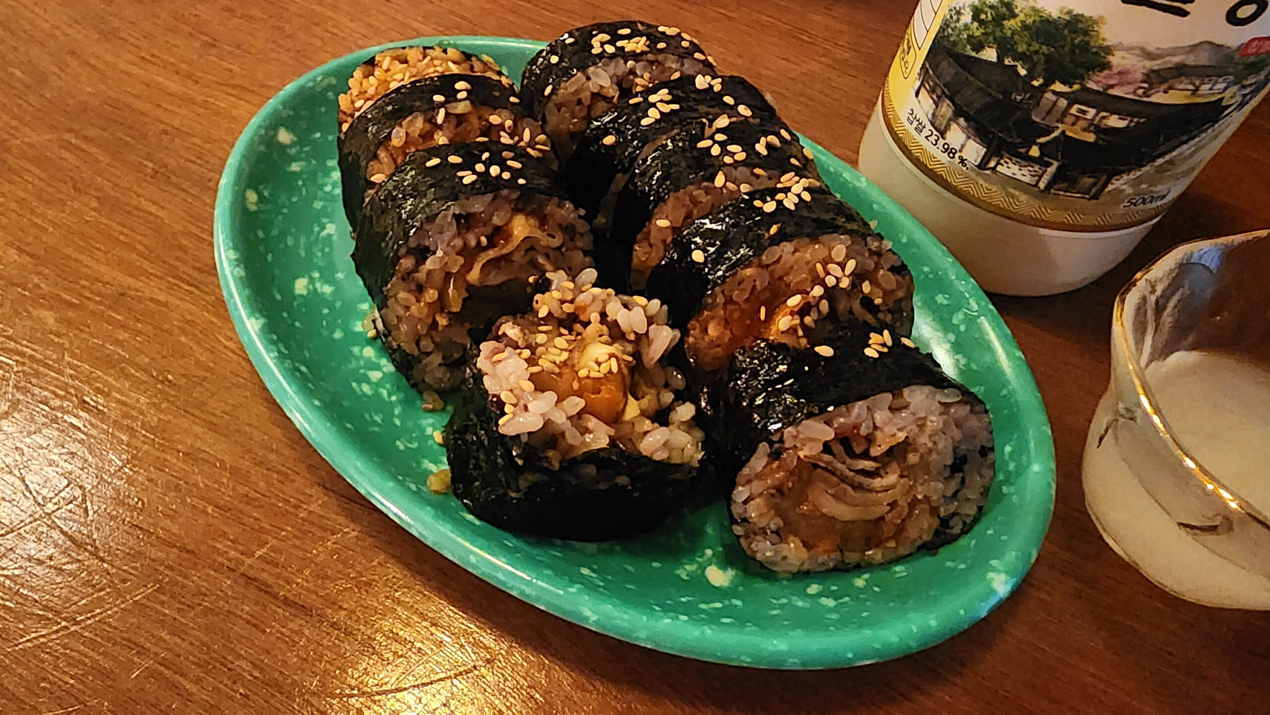 Retro Bar in Jungang Market — Drinks & Comfort at SSEUHEUP